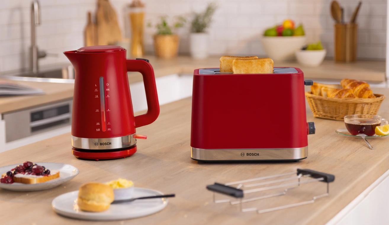 Jarro Eléctrico Mymoment 1.7 L 2400W Vermelho