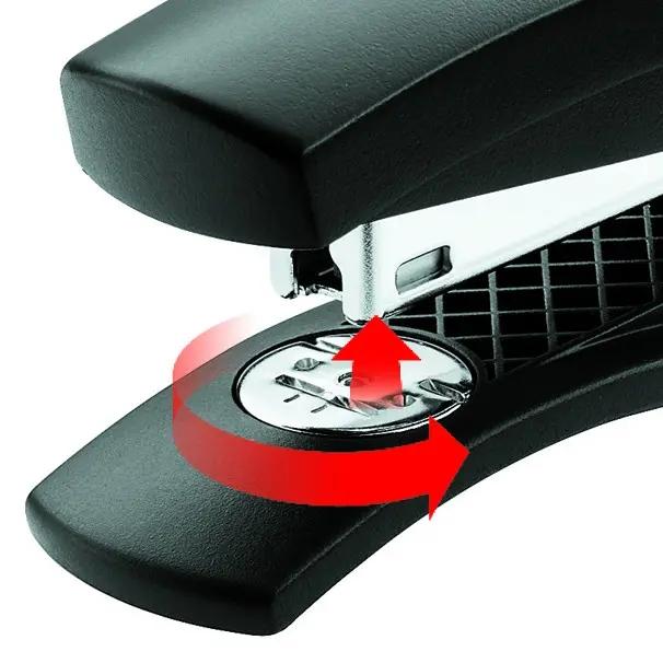 Agrafador C1 24/6 preto