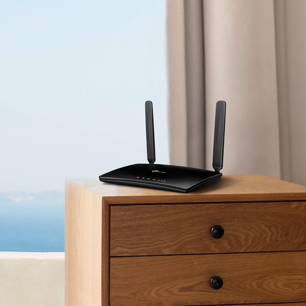 Router Wifi 4G LTE 300Mbps N 3 Portas Lan x 10/100Mbps / 1 Porta Lan/Wan x 10/100mbps, 1 Micro Sim Card Slot